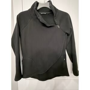 Athleta Cozy Karma Asymmetric Pullover in black sz XS